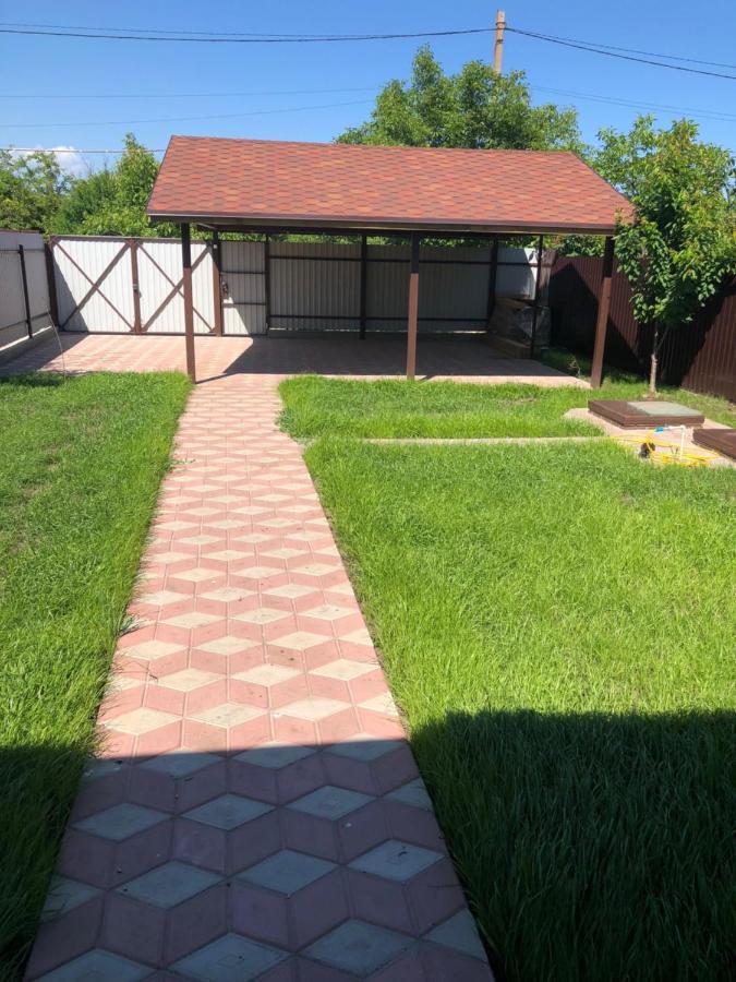 Dacha Karolino-Buhaz Luaran gambar